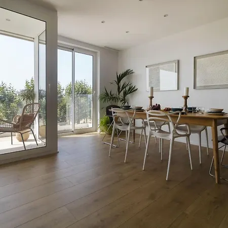 Vivalidays Apartour - *