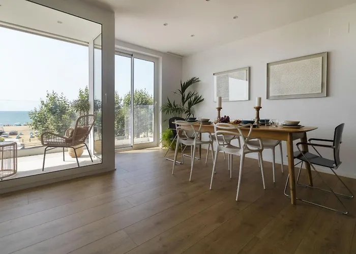 Vivalidays Apartour - *